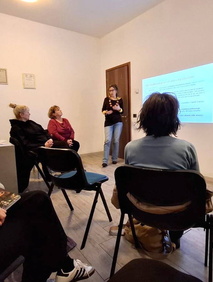 formazione-e-percorso-educazione-alimentare-problemi-cistite-candida-disbiosi-intestinale-endometriosi-benessere-dell-intestino